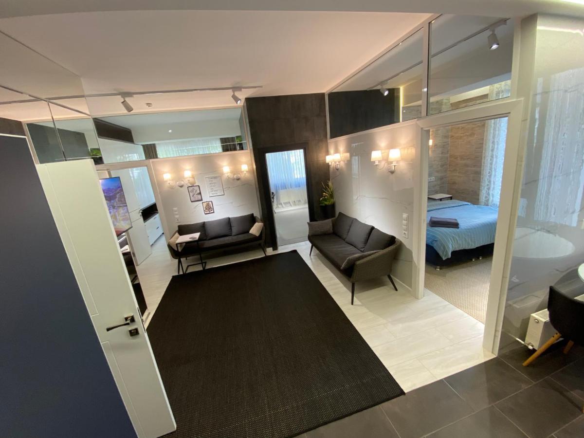 Rentnow Modern Business Apartment With 3 Bedrooms In Centre Chişinău Eksteriør billede