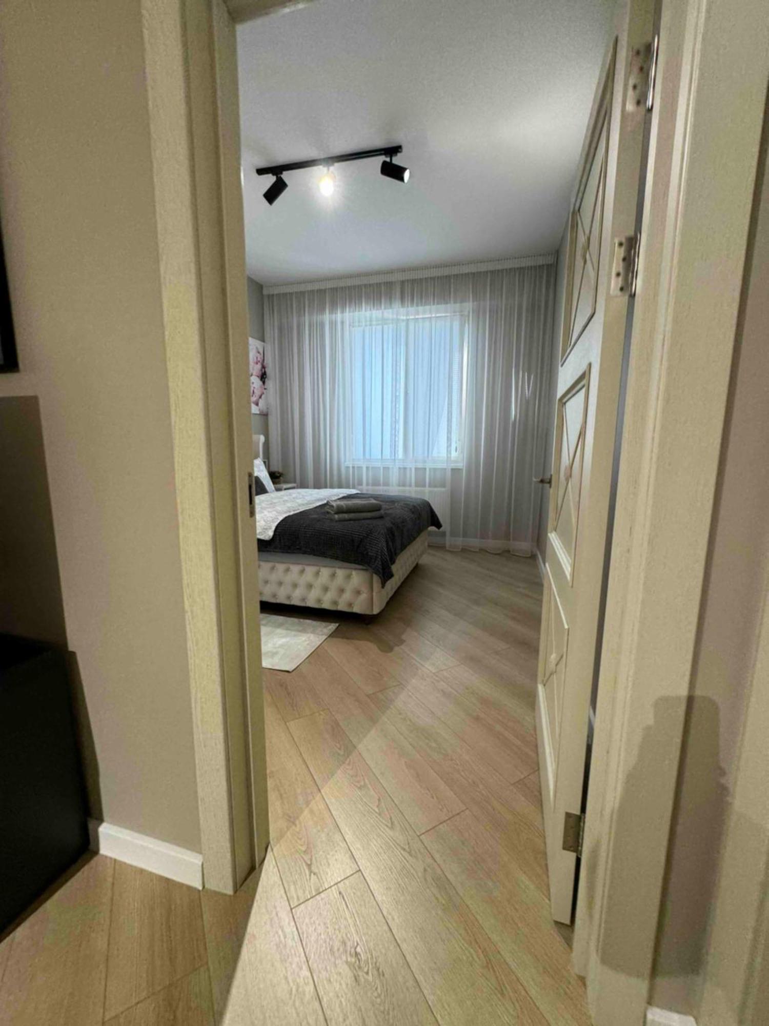 Rentnow Modern Business Apartment With 3 Bedrooms In Centre Chişinău Eksteriør billede