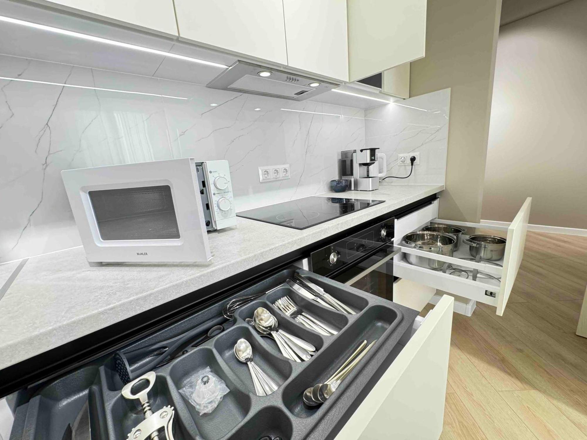Rentnow Modern Business Apartment With 3 Bedrooms In Centre Chişinău Eksteriør billede