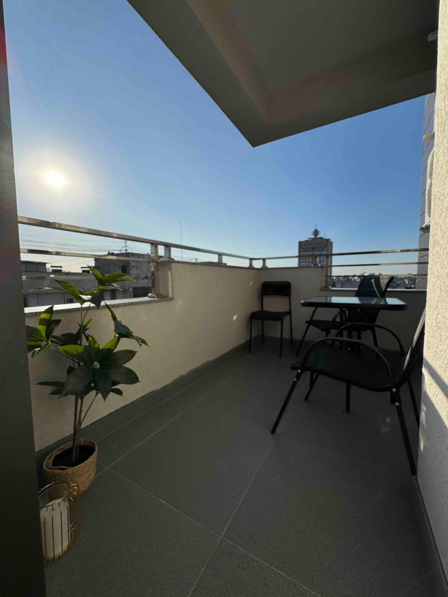 Rentnow Modern Business Apartment With 3 Bedrooms In Centre Chişinău Eksteriør billede