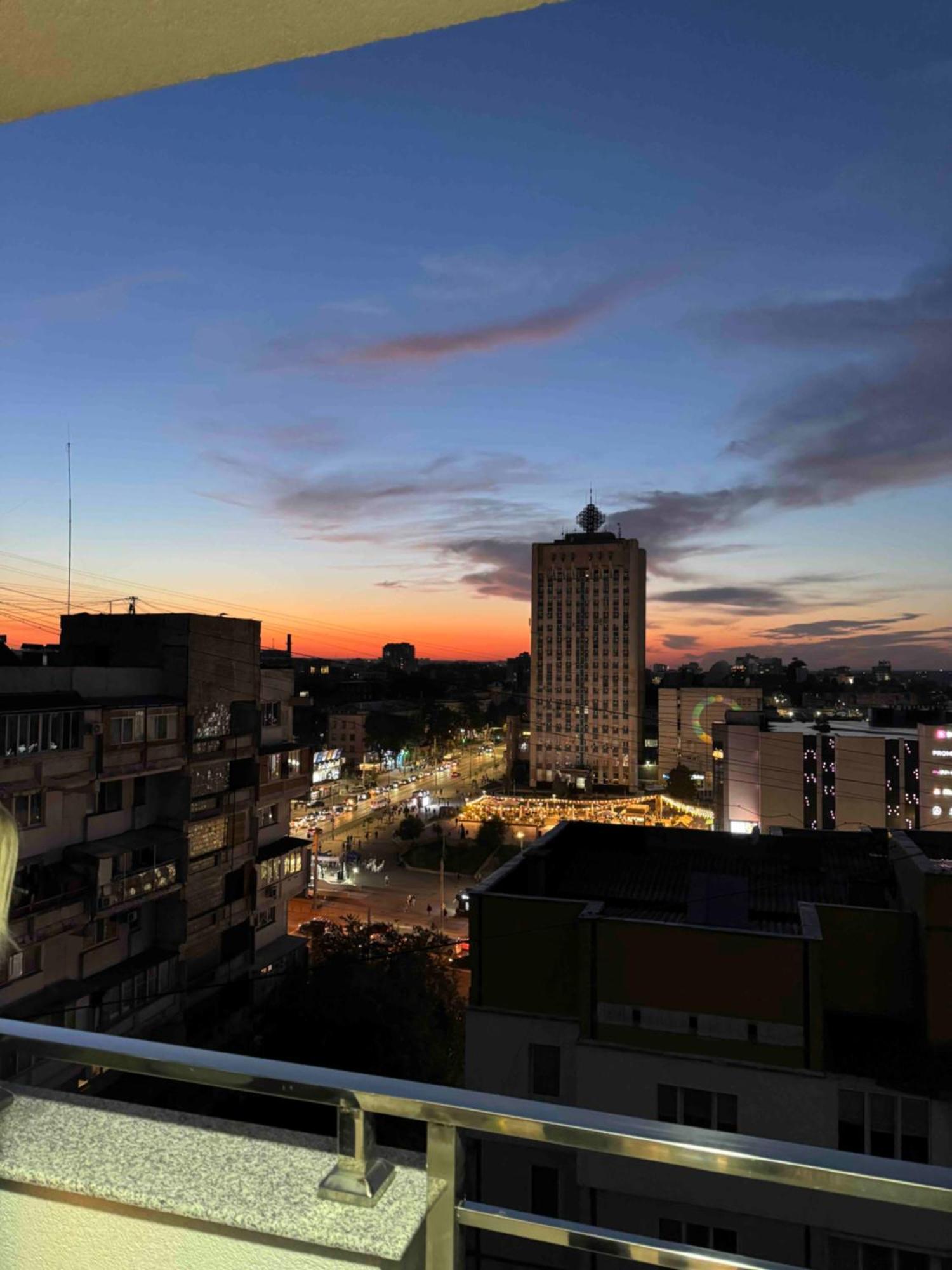Rentnow Modern Business Apartment With 3 Bedrooms In Centre Chişinău Eksteriør billede
