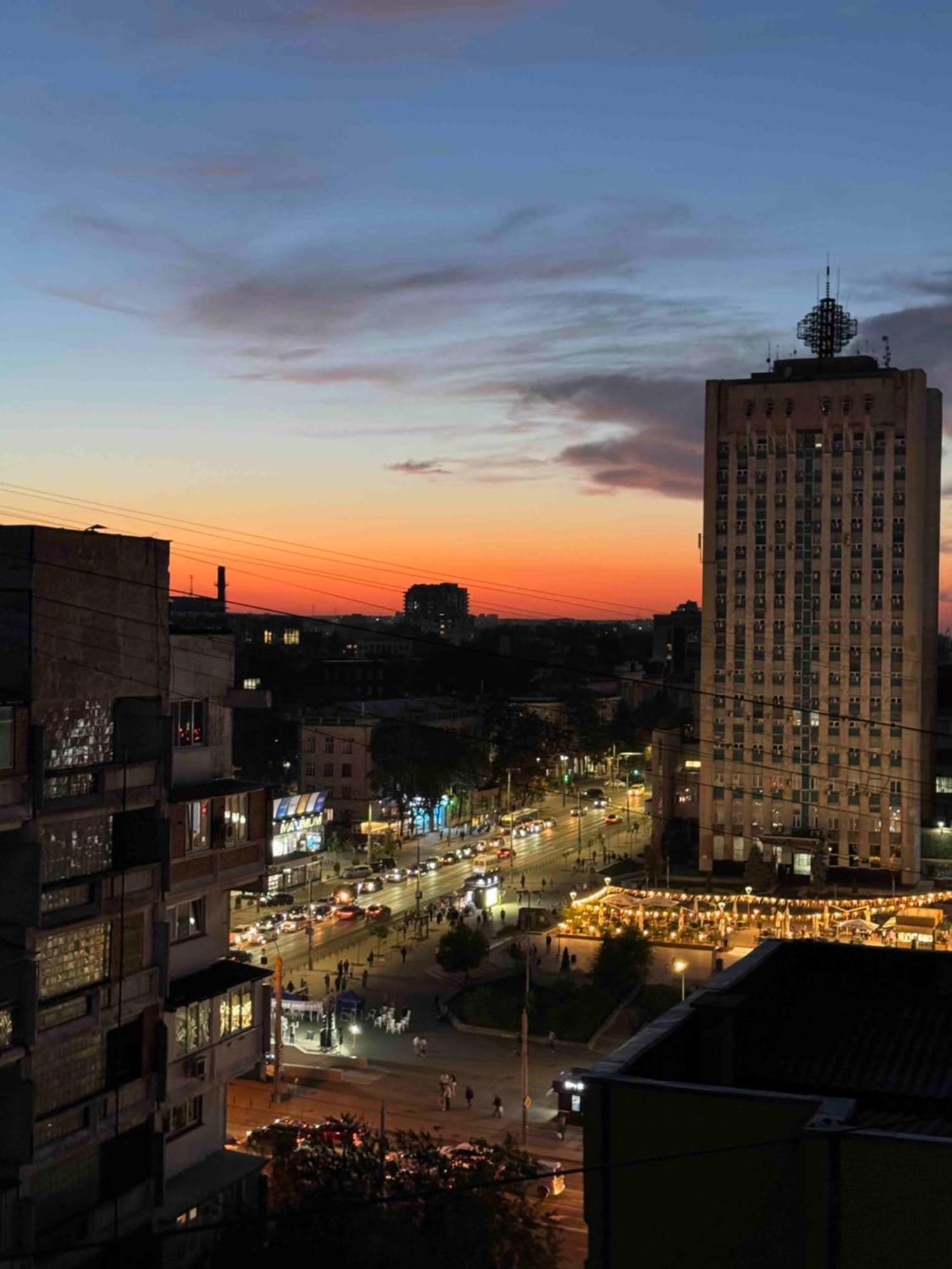 Rentnow Modern Business Apartment With 3 Bedrooms In Centre Chişinău Eksteriør billede